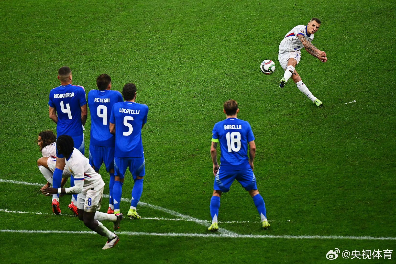 新葡京娱乐城-利兹联主场战平多特蒙德：争夺欧冠席位的简单介绍