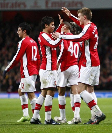 阿森纳客场大胜卡迪夫，豪取三分(阿森纳客场大胜卡迪夫,豪取三分球)