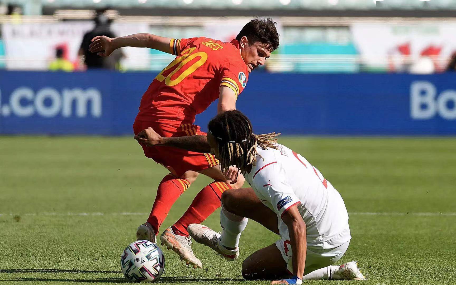 意大利憾负瑞士，小组积分暂居第二的简单介绍